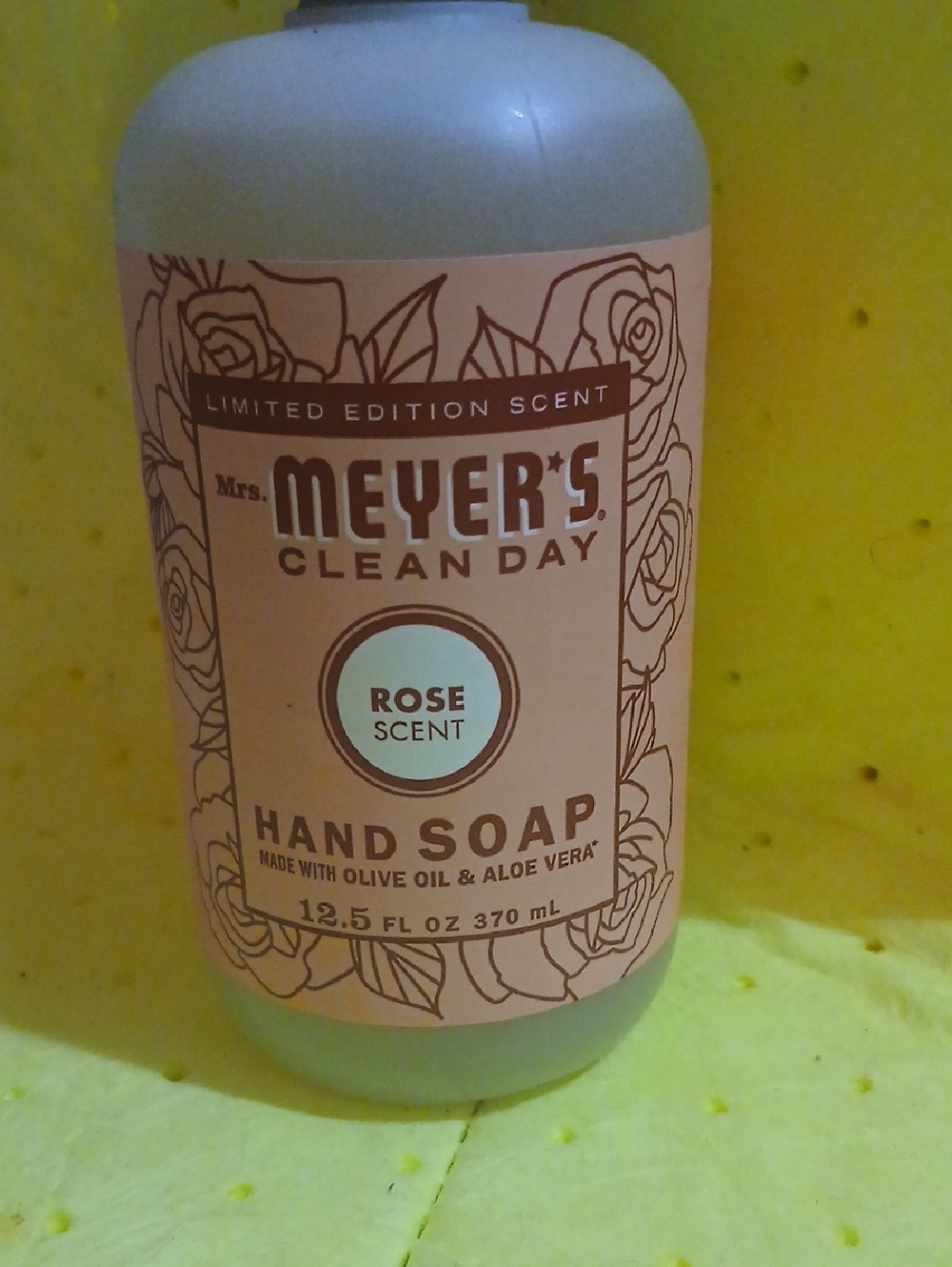 mrs meyers clean day limited edition Rose Hand Soap nwt - Picture 3 of 5